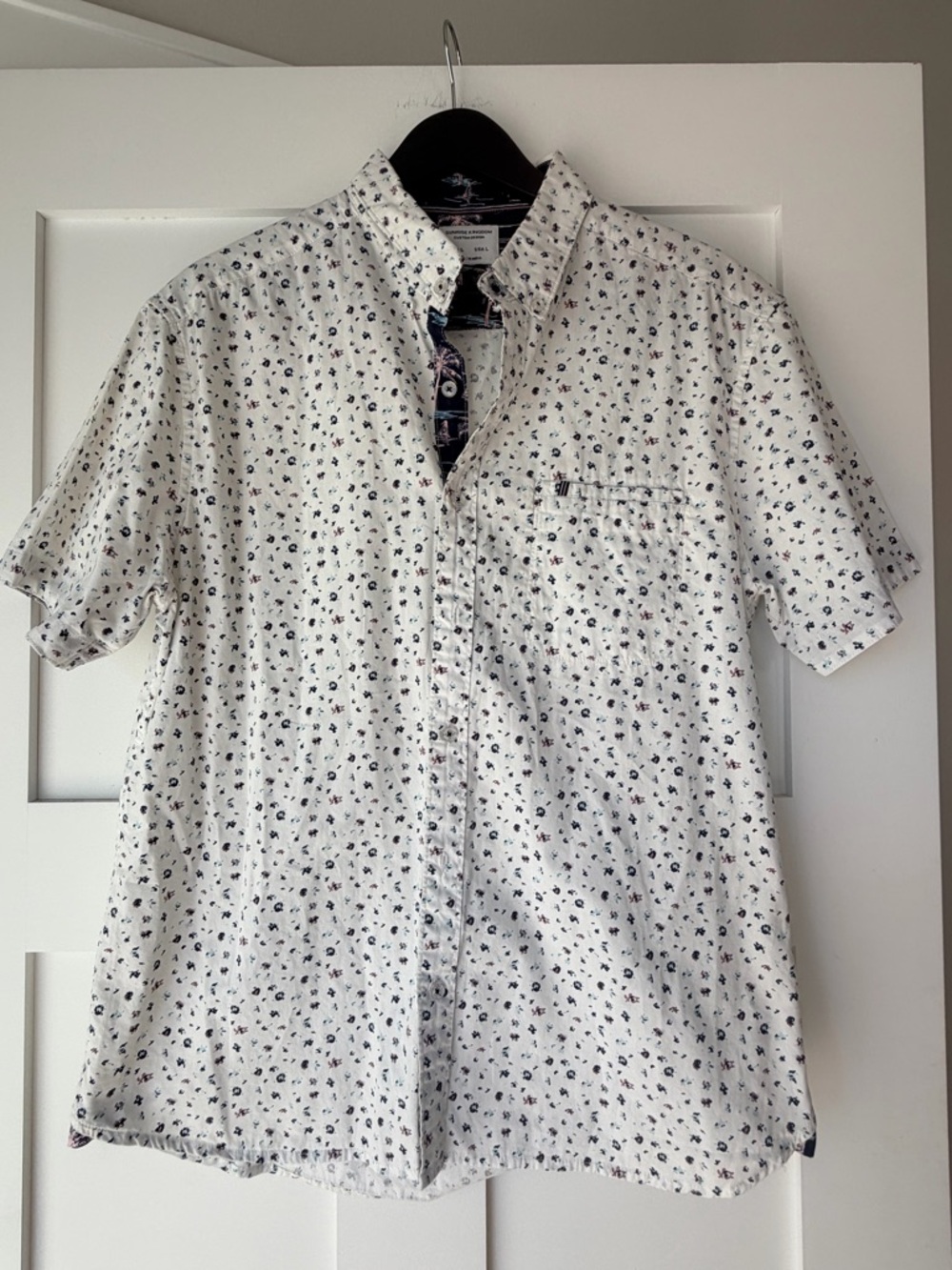 Sunrise Kingdom White Short-Sleeve Button-Down Shirt with Micro Floral Print